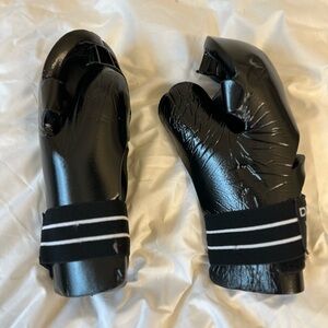 DXV Vision Martial Arts Taekwondo Sparring Training Gloves Size: Youth Medium